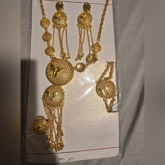 21kgp Dubai Jewelry- Elegant Gold Jewelry Set - Picture 2 of 8